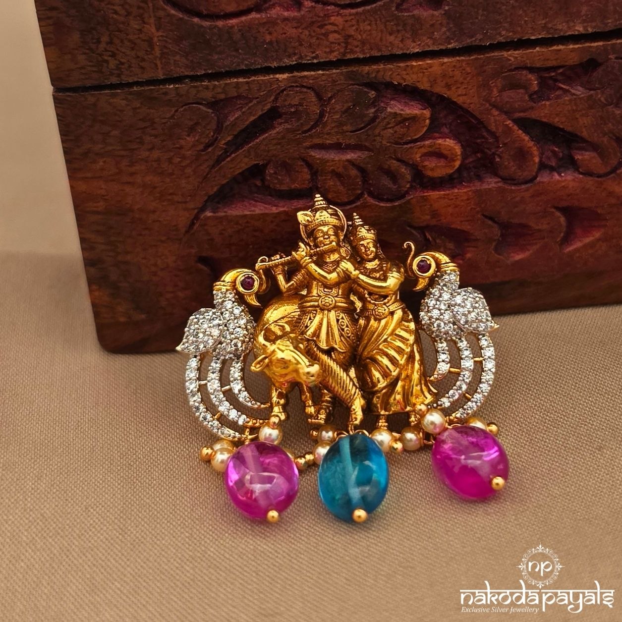 Exquisite Peacock Radhakrishnan Pendant (Gp2554)
