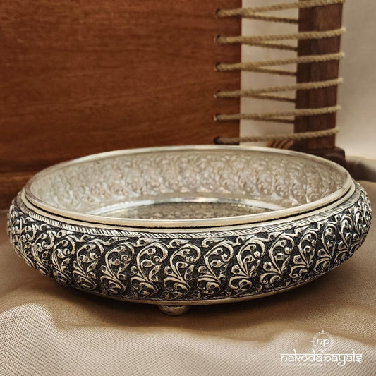 Floral Carved Oxidised Plate (Aa2262)