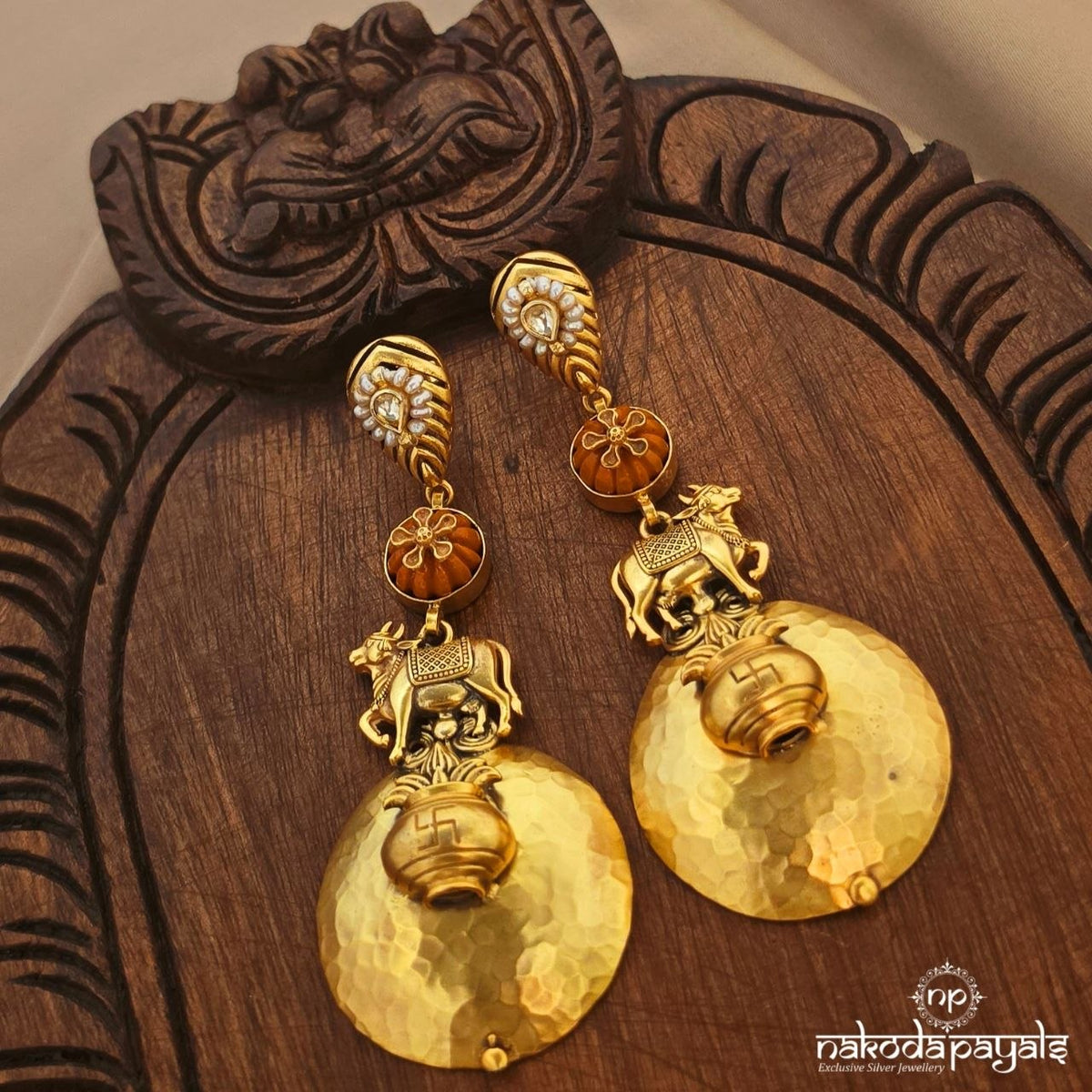 Kalasha Cow Chandbali (Ge11554)