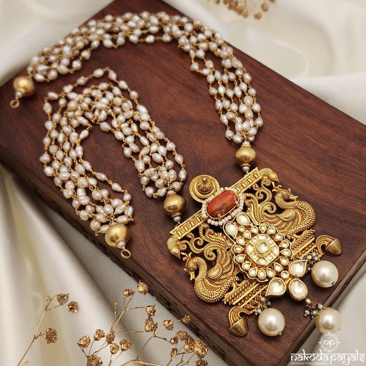 Peacock Pearled Neckpiece  (Gn8674)