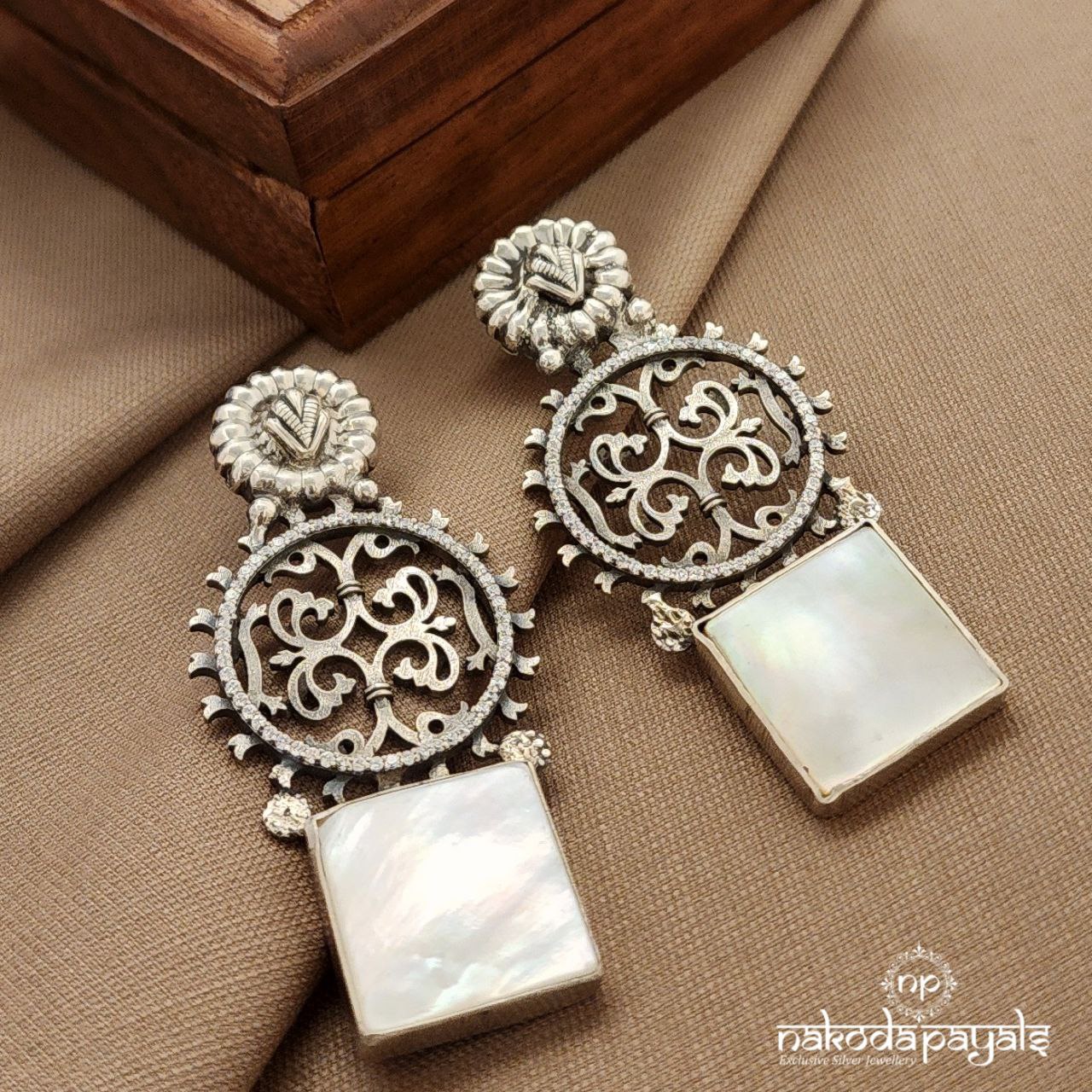 Squarish MOP Earrings (C3821)
