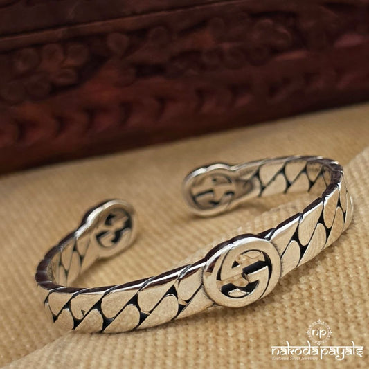 Elegant Gucci Cuff kada (St4154)