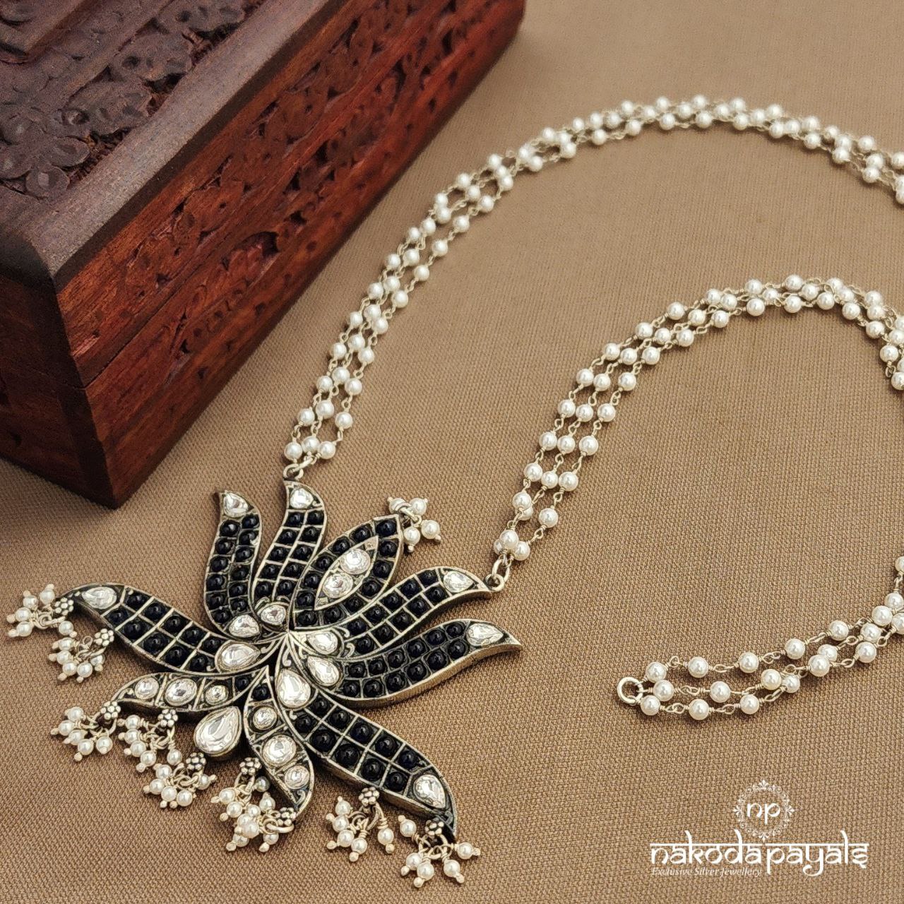 Lotus  Pearled Neckpiece (N11599)