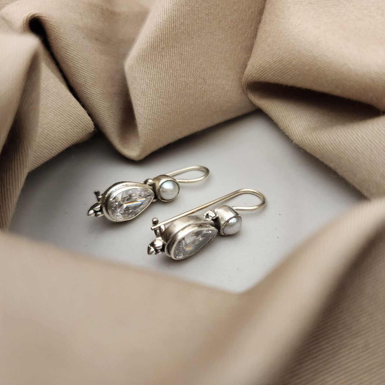 Amazing colour Hanging (H2058)