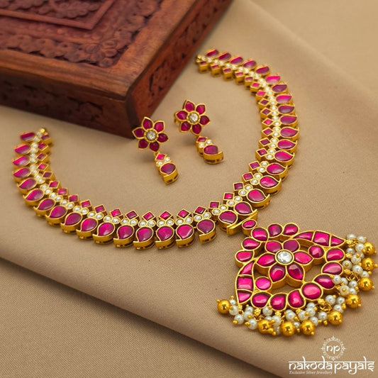 Kundan Floral pearl  Neckpiece With Earrings (Gn10370)