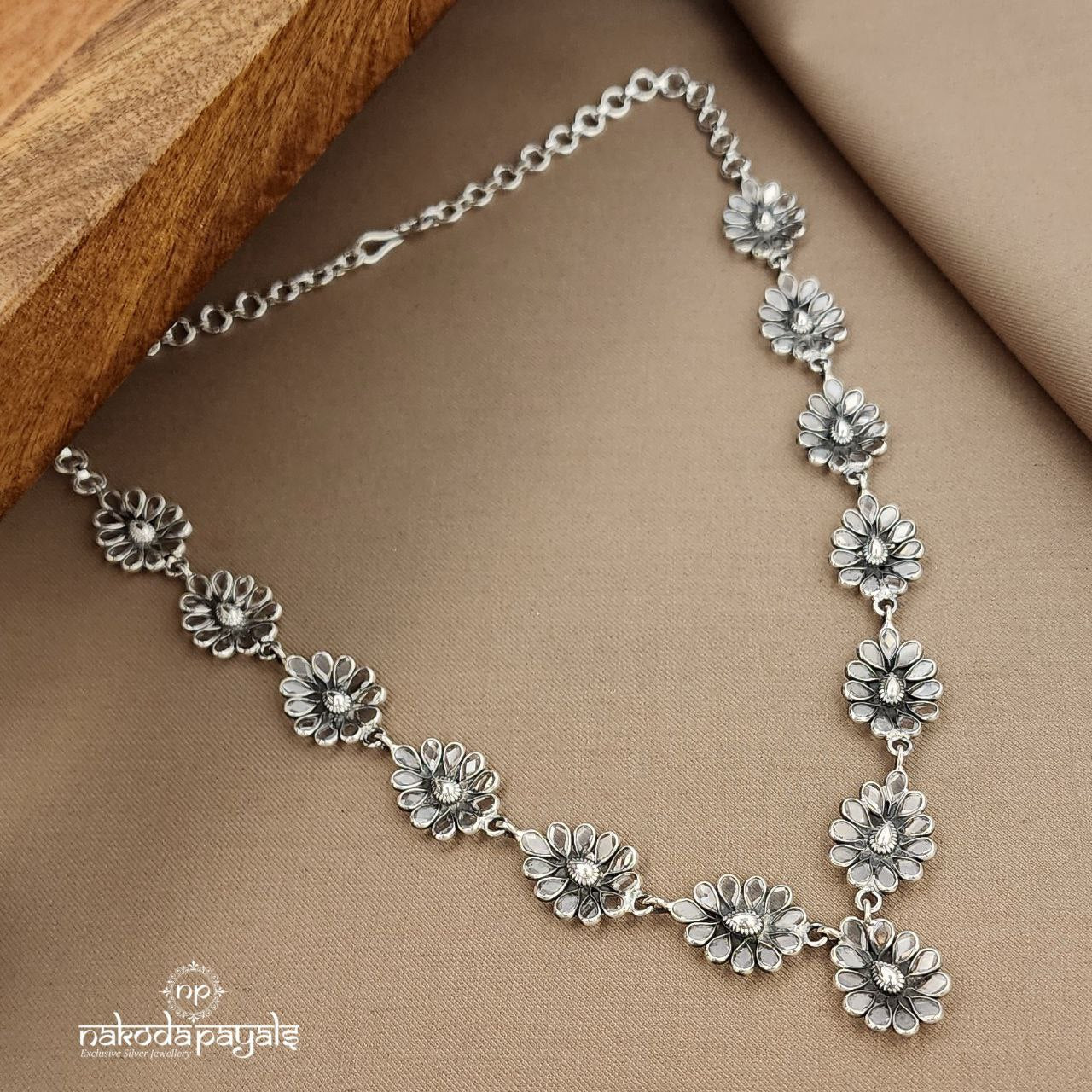 Polki Flower Drop Neckpiece (N11042)