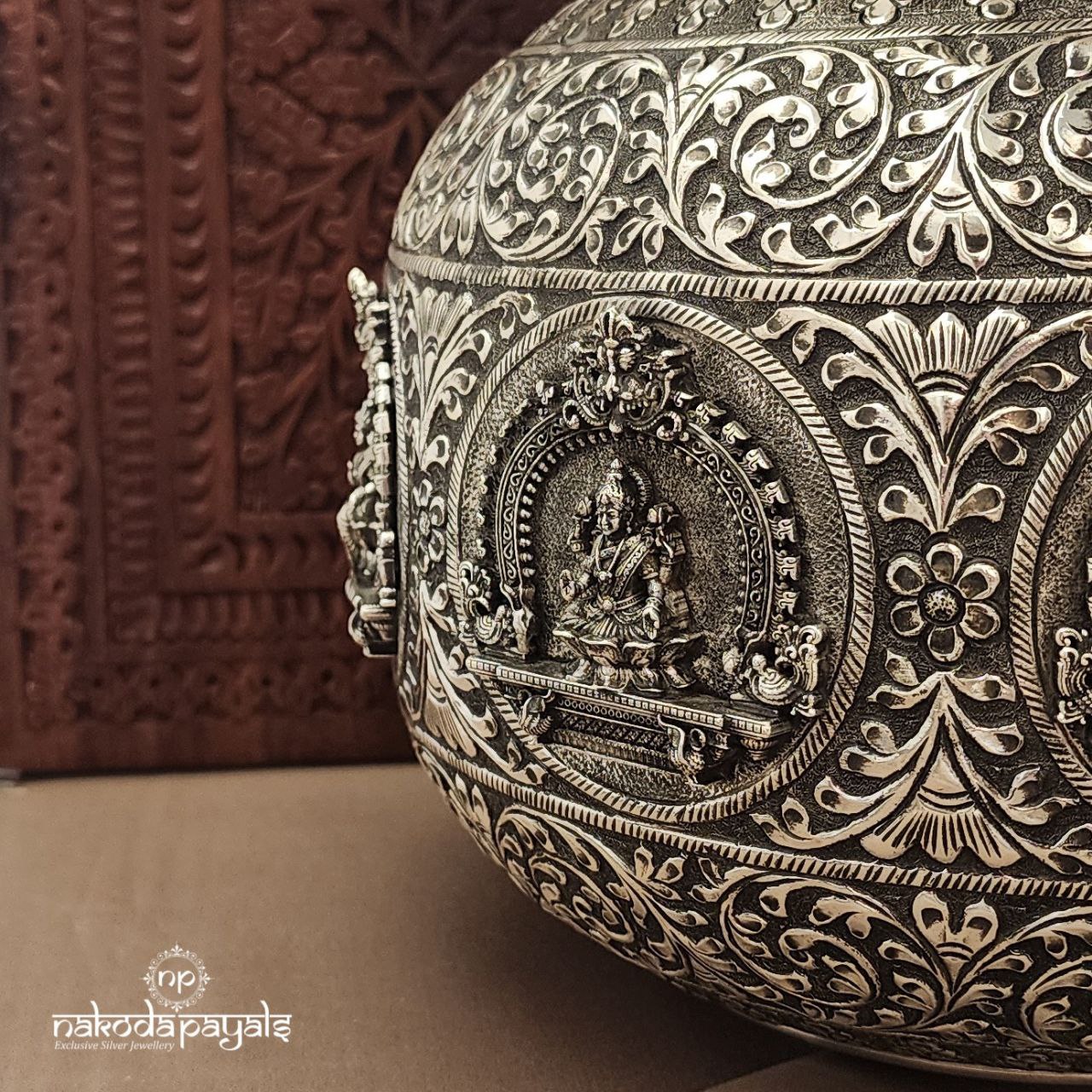 Maha Lakshmi Kalasha (Aa2057)