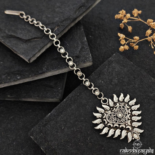 White Heart Drop Maang Tikka (M0390)