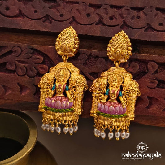 Resplendent Pearl Chandbali (Ge10842)