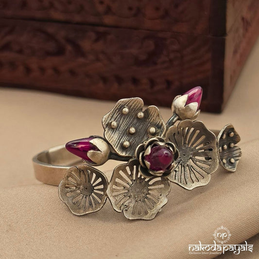 Resplendent Floral Adjustable Kada (K6357)