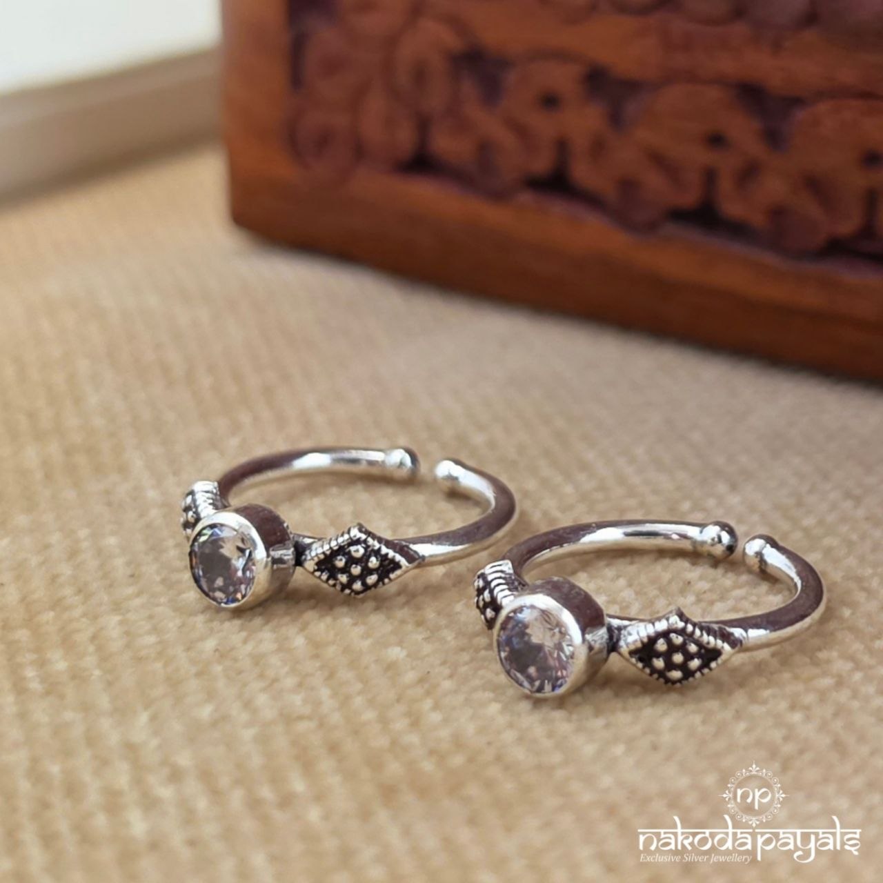 Elegant Toerings (T4490–96)