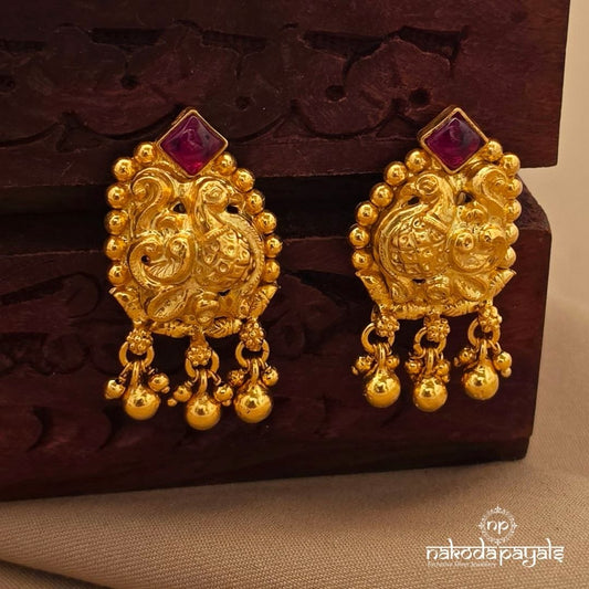 Squarish Peacock Studs (Ge10729)