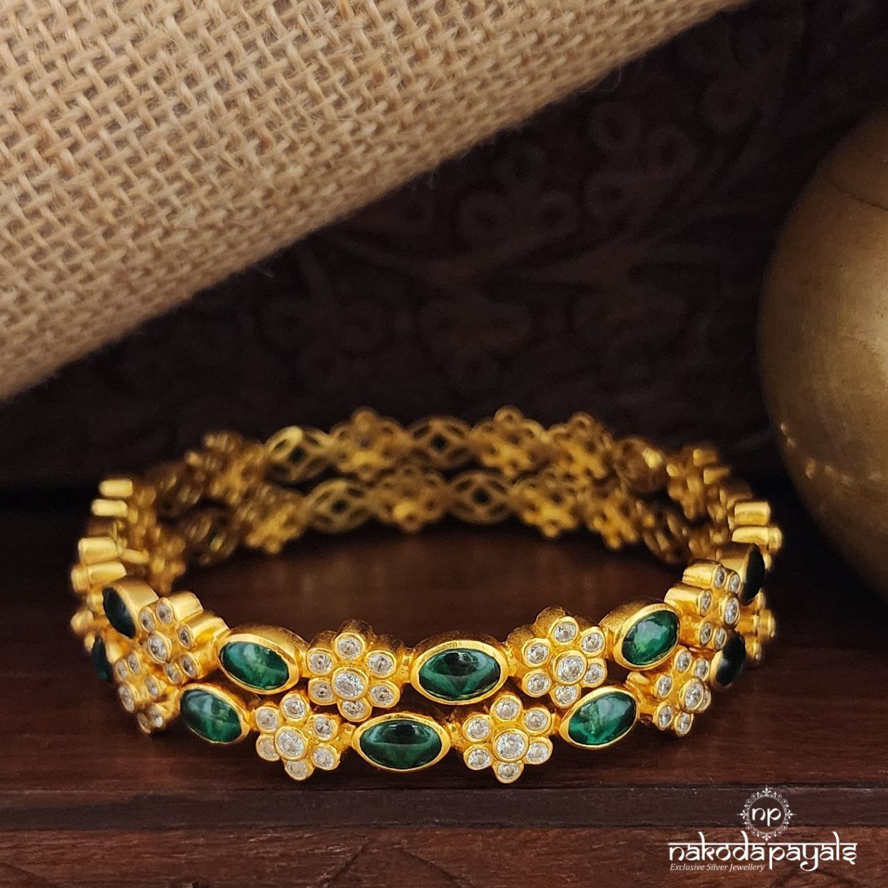 Graceful Green Bangles Pairs (2.6) (Gk3137)