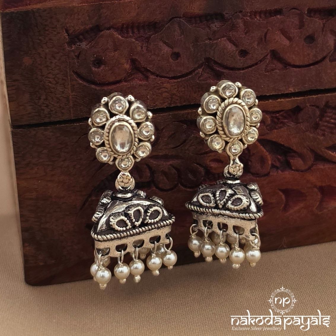 Elegant Pearl Jhumka (J1857)