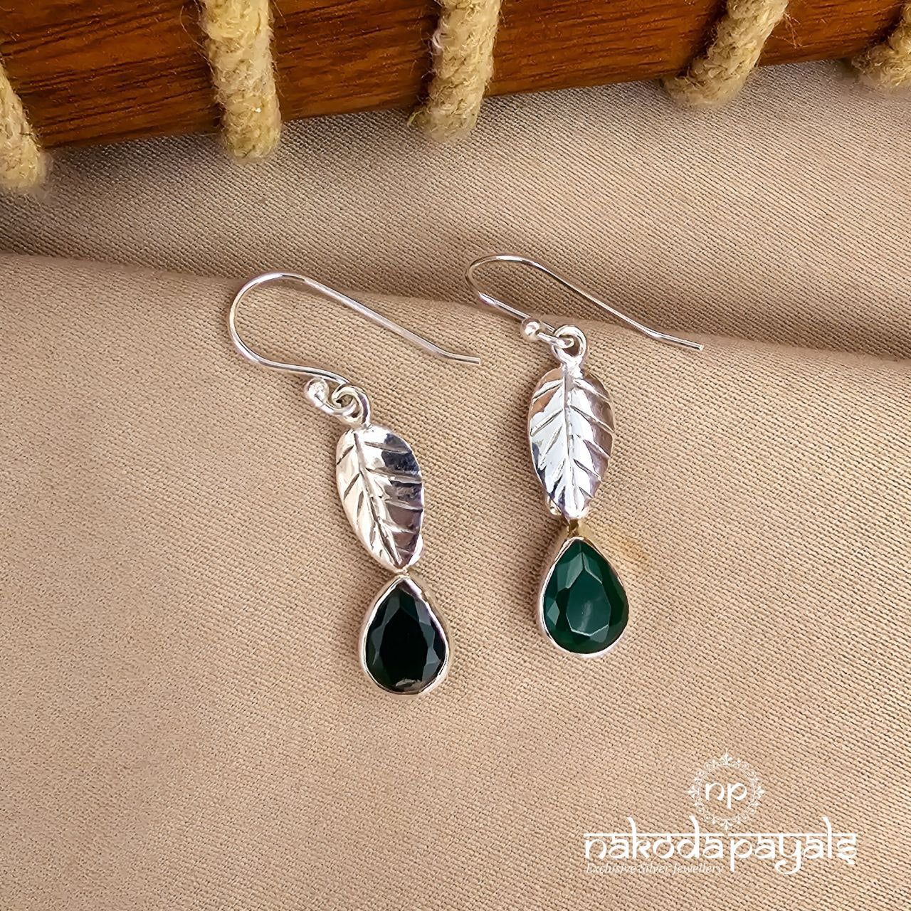 Green Drop Hanging (S9512)