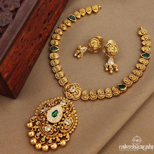 Green Drop Neckpiece With Earrings (Gn9989)