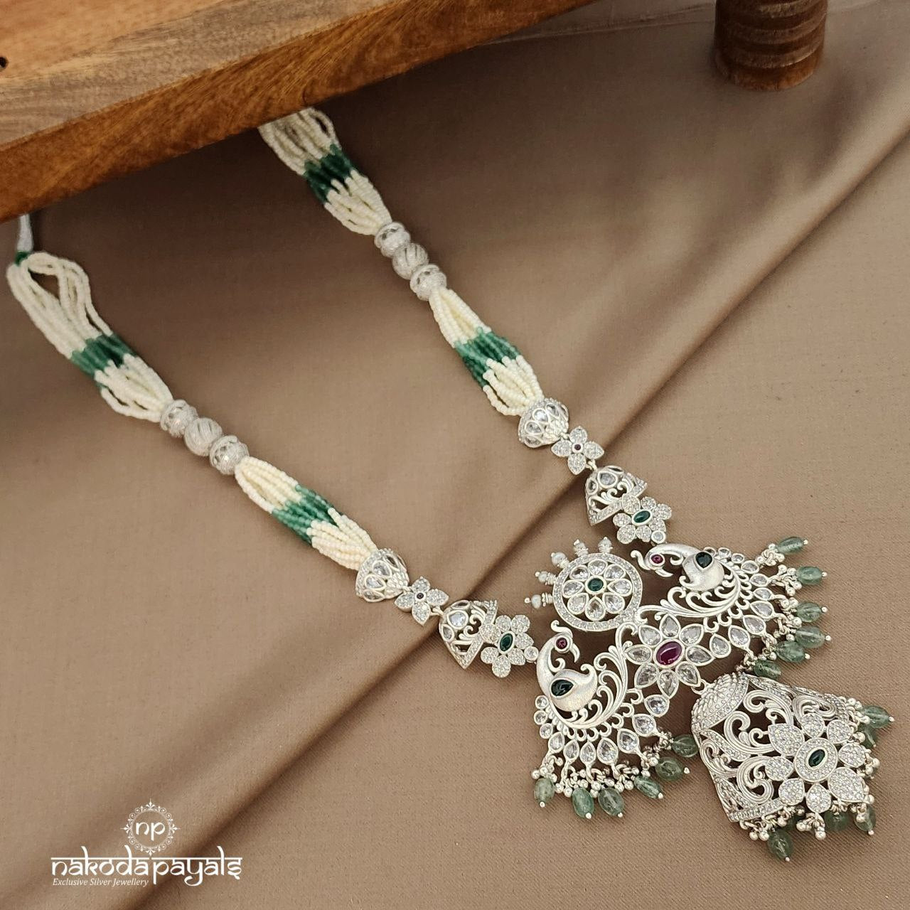 Glorious Pearled Peacock Neckpiece (N11087)