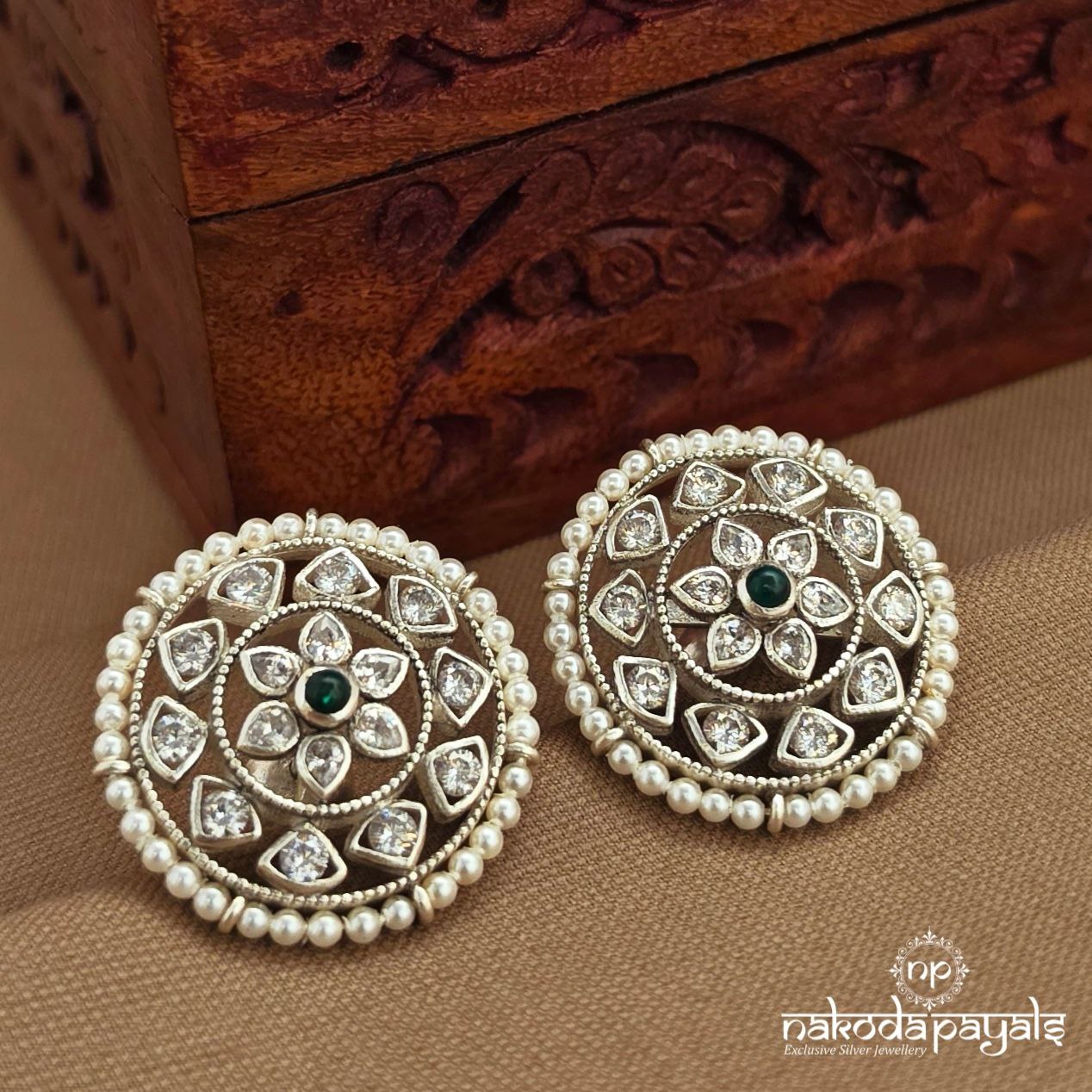 Circular Studs (S9620)