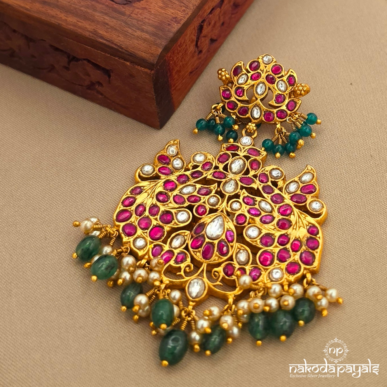 Grand Traditional Kundan Pendant (Gp2408)