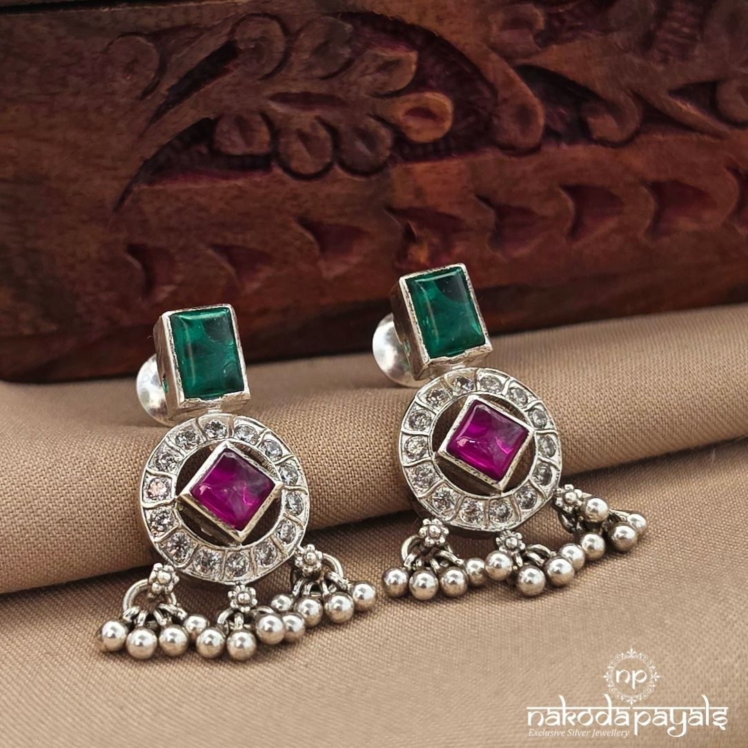 Endearing Studs (S4256)