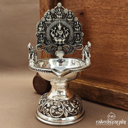 Asta Lakshmi Kamakshi Deepam (Aa2543)