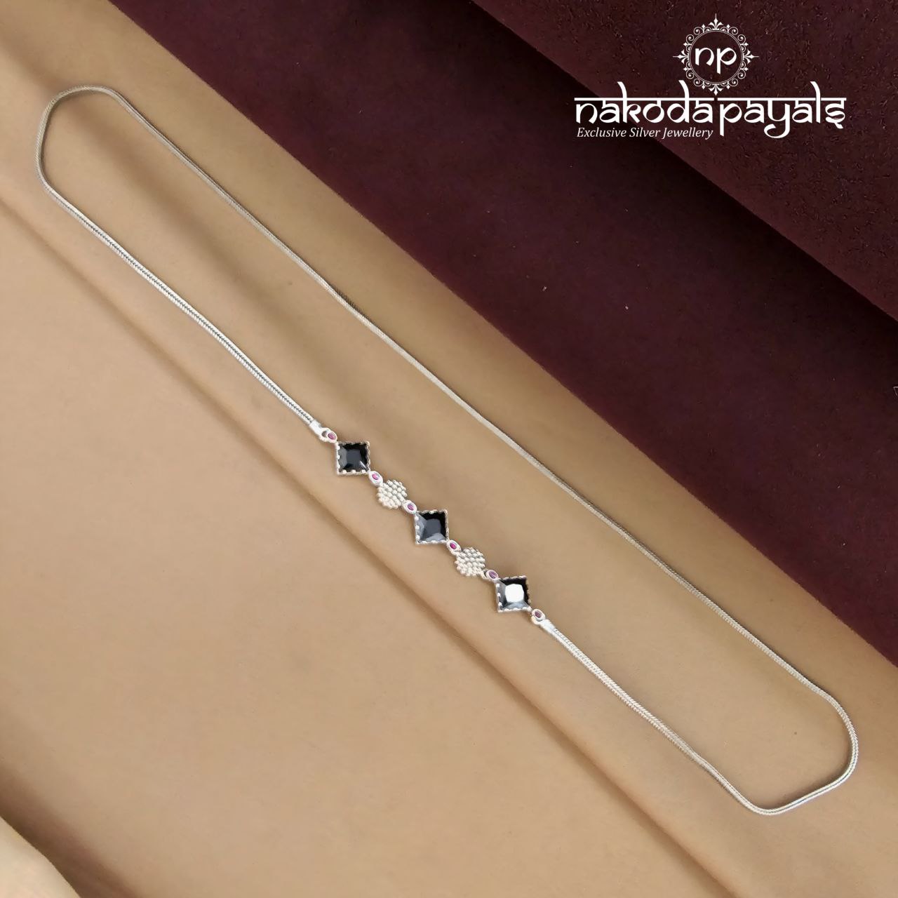 Eye-Catching Onyx Mope Mala (N11582)