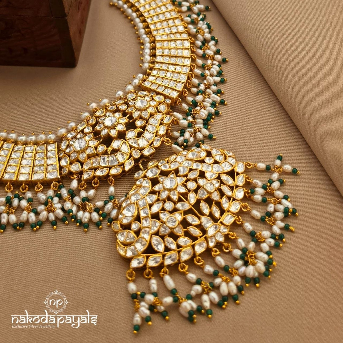 Floral Peacock Moissanite Neckpiece With Earring (Gn10916)
