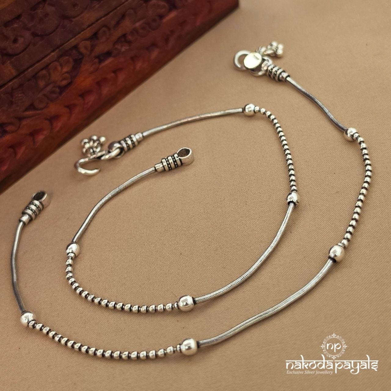 Stunning Balls Anklet (A7076)