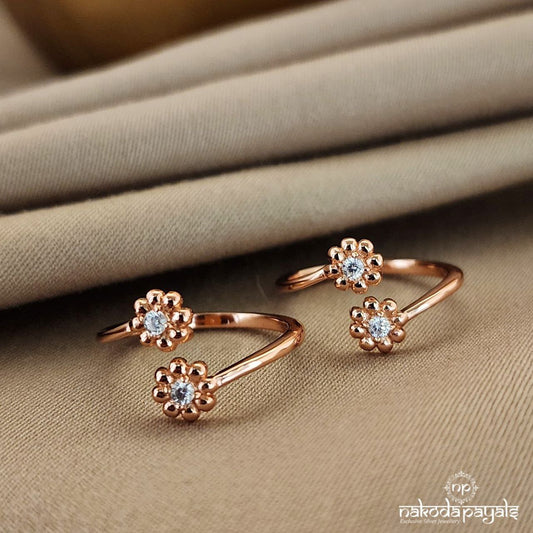 Rose Gold White Flower Toerings (T4355)