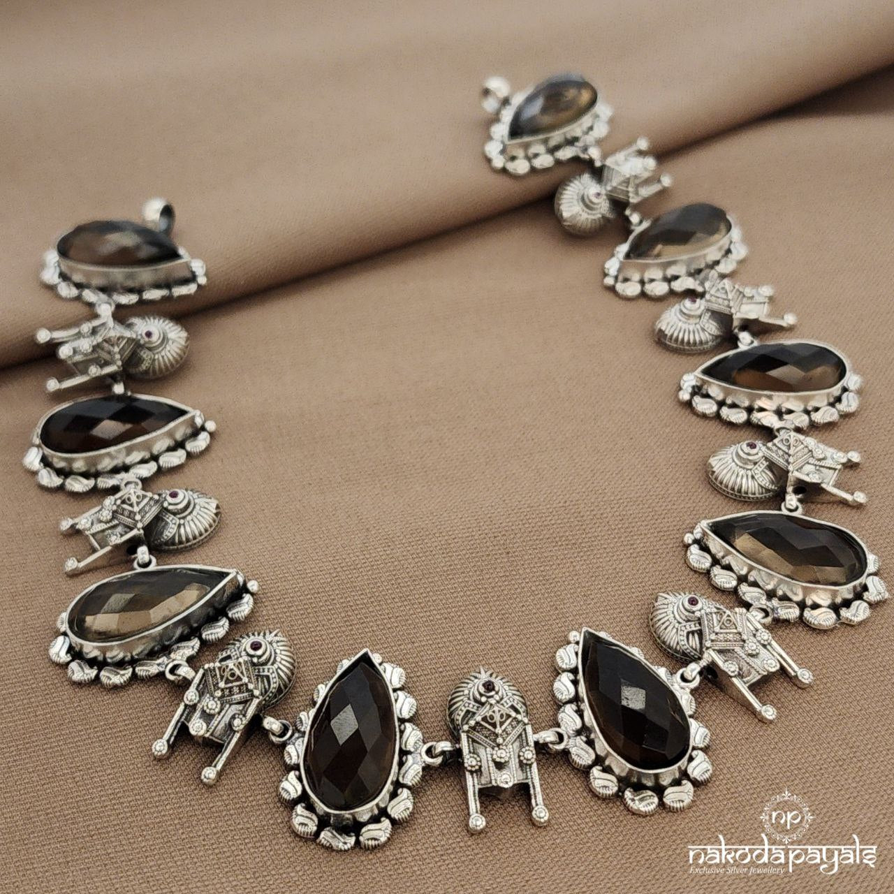 Traditional Brown Drop Neckpiece  (N11341)