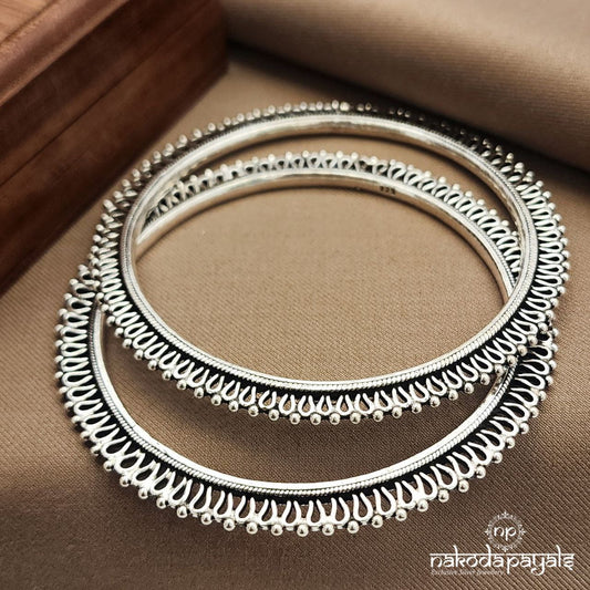 Amazing Oxidised Bangle Pair (K6140-42)