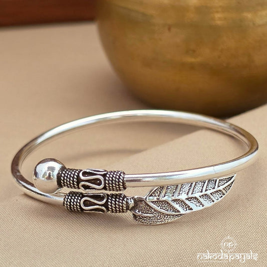Leafy Oxidised Kada (K6302)