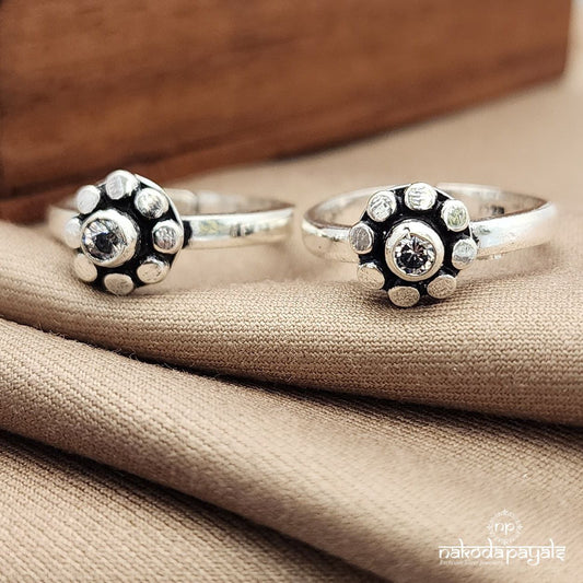 Dot White Toerings (T4664)