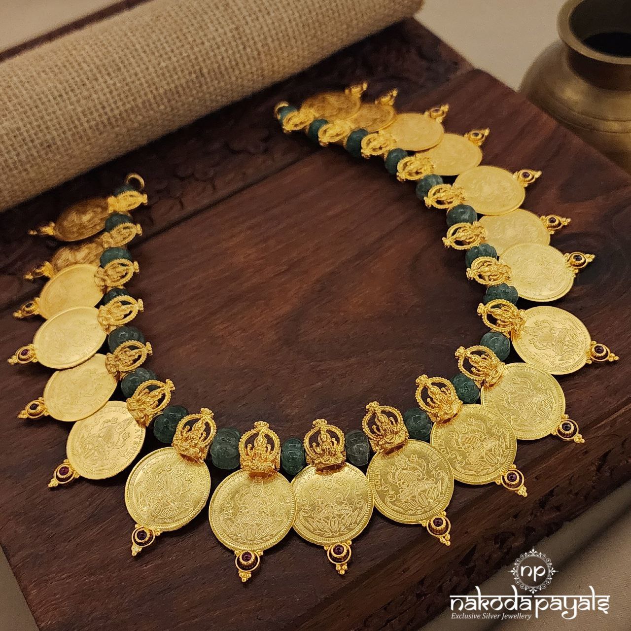 Emerald Green Lakshmi Coin Neckpiece (Gn8598)