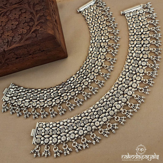 Unique Floral Anklets (A6040)