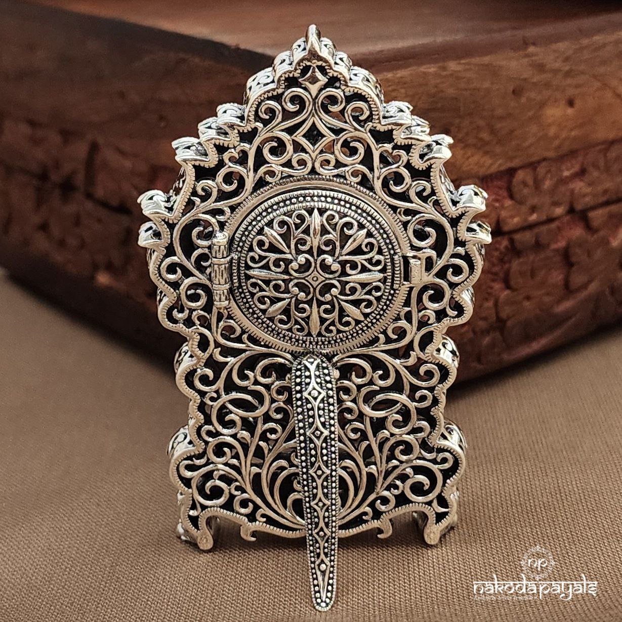 Marcasite Circular Black Table Watch (W0280)