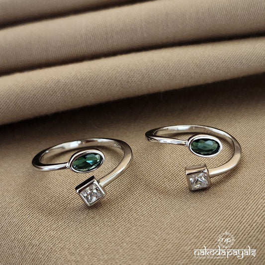 Green Oval Toerings (T4369)