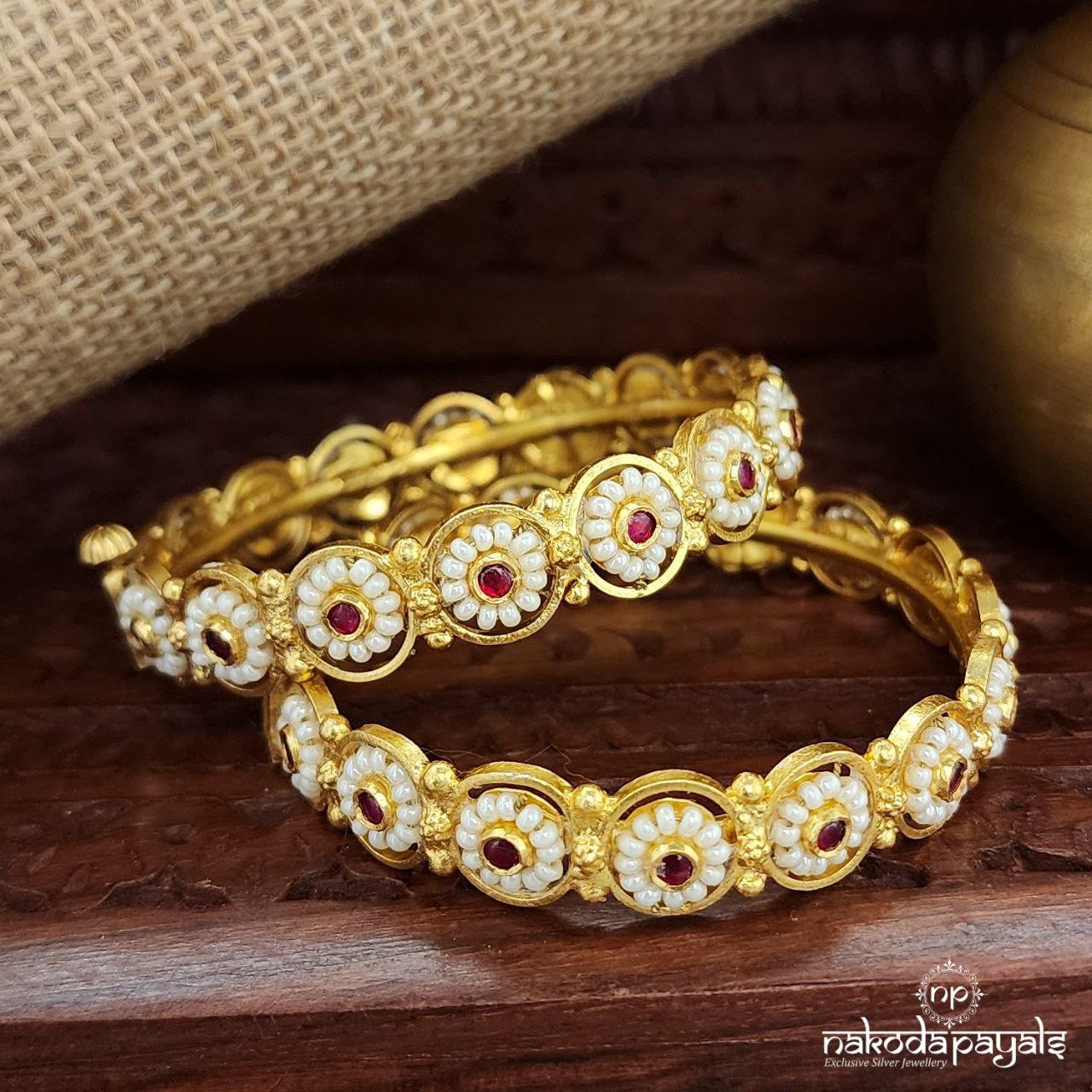 Red Pearled Kundan Kada (Gk3075)