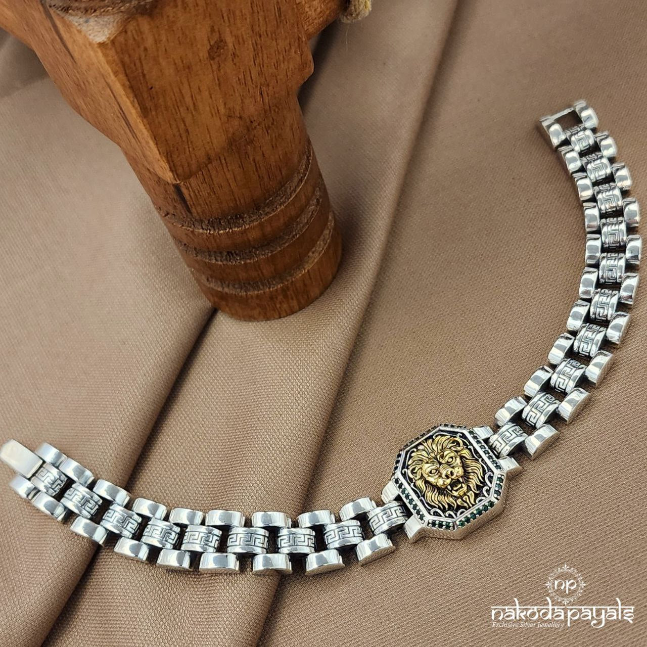 Dual Tone Lion  Men's Bracelet (Mc1073)