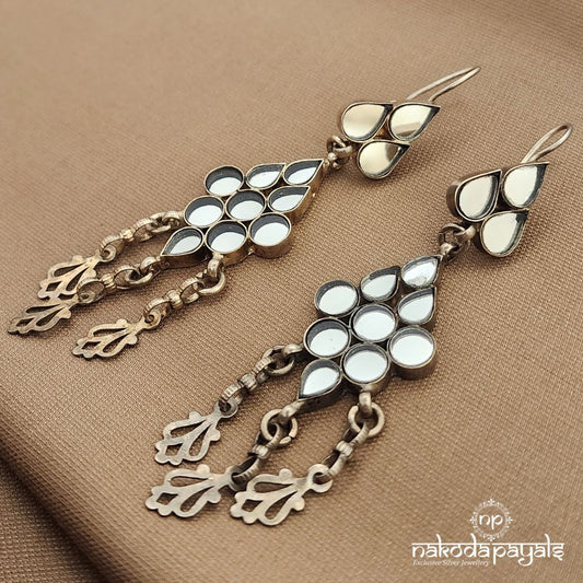 Sparkling White Hangings (H2225)