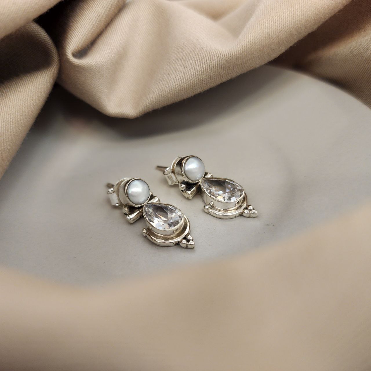 Pearled Hangings (H2116-122)