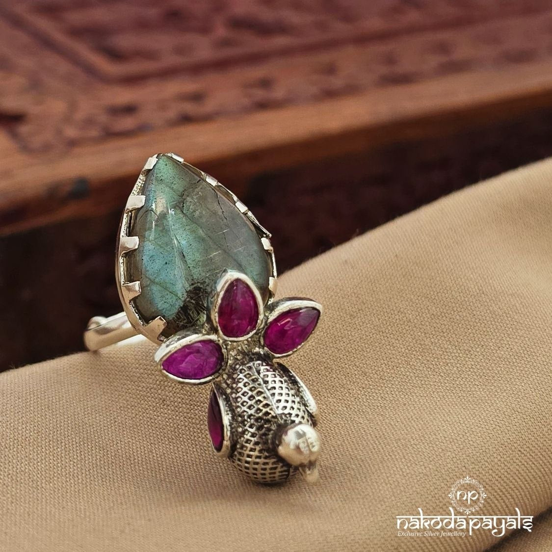 Gorgeous Birdy Finger Ring (F3023)