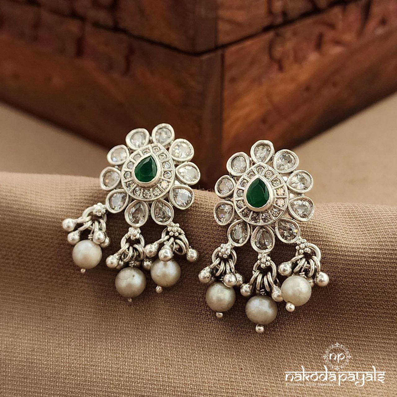 Drop Green Studs (S3750)