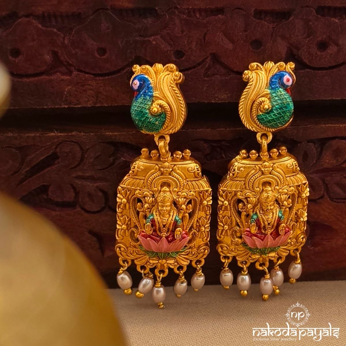 Peacock Pearly Chandbali (Ge10835)