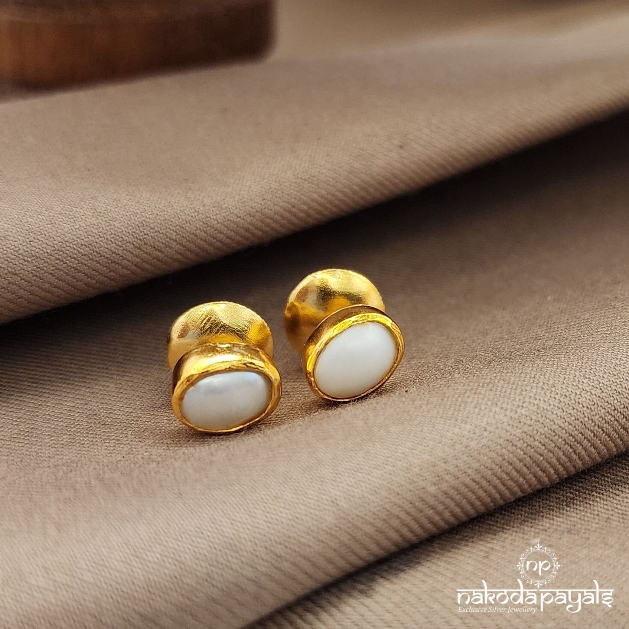 Graceful Pair Studs (Ge9845-50)