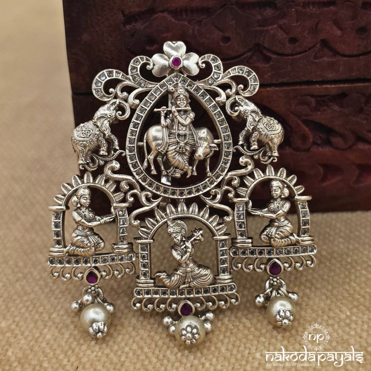 Lord Krishna Pearl Drop Pendant (P2627)