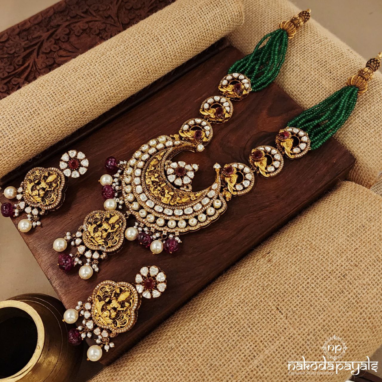 Lakshmi Moissanite Neckpiece With Earrings (Gn8610)