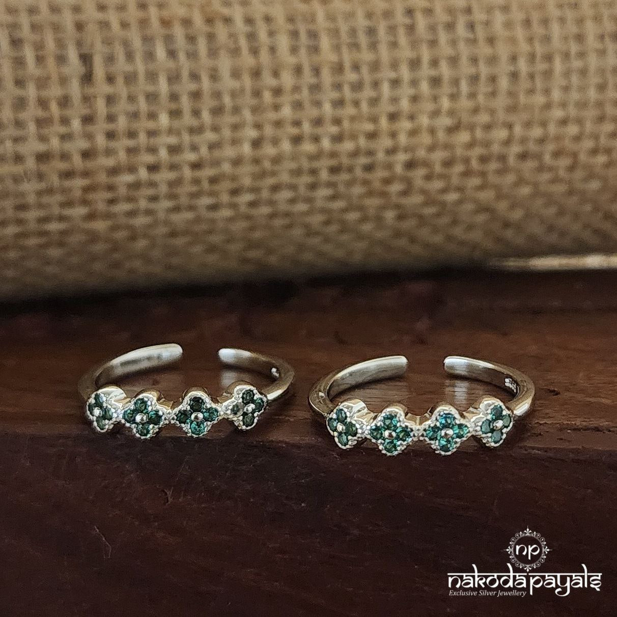 Greenish Toerings (T4477)