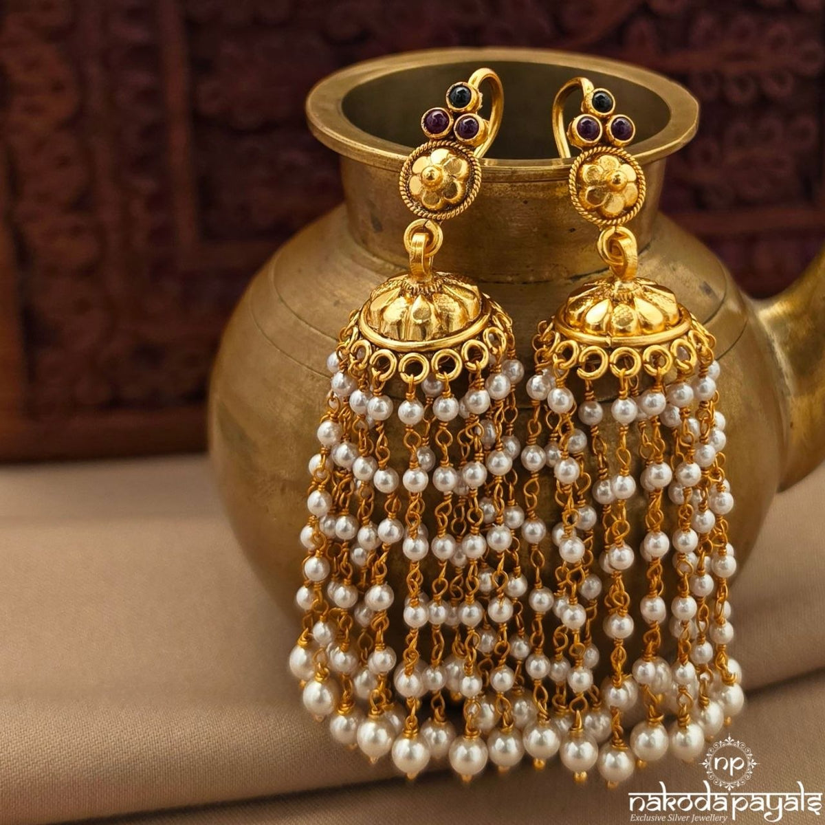 Kemp Floral Pearly Jhumka (Ge11417)