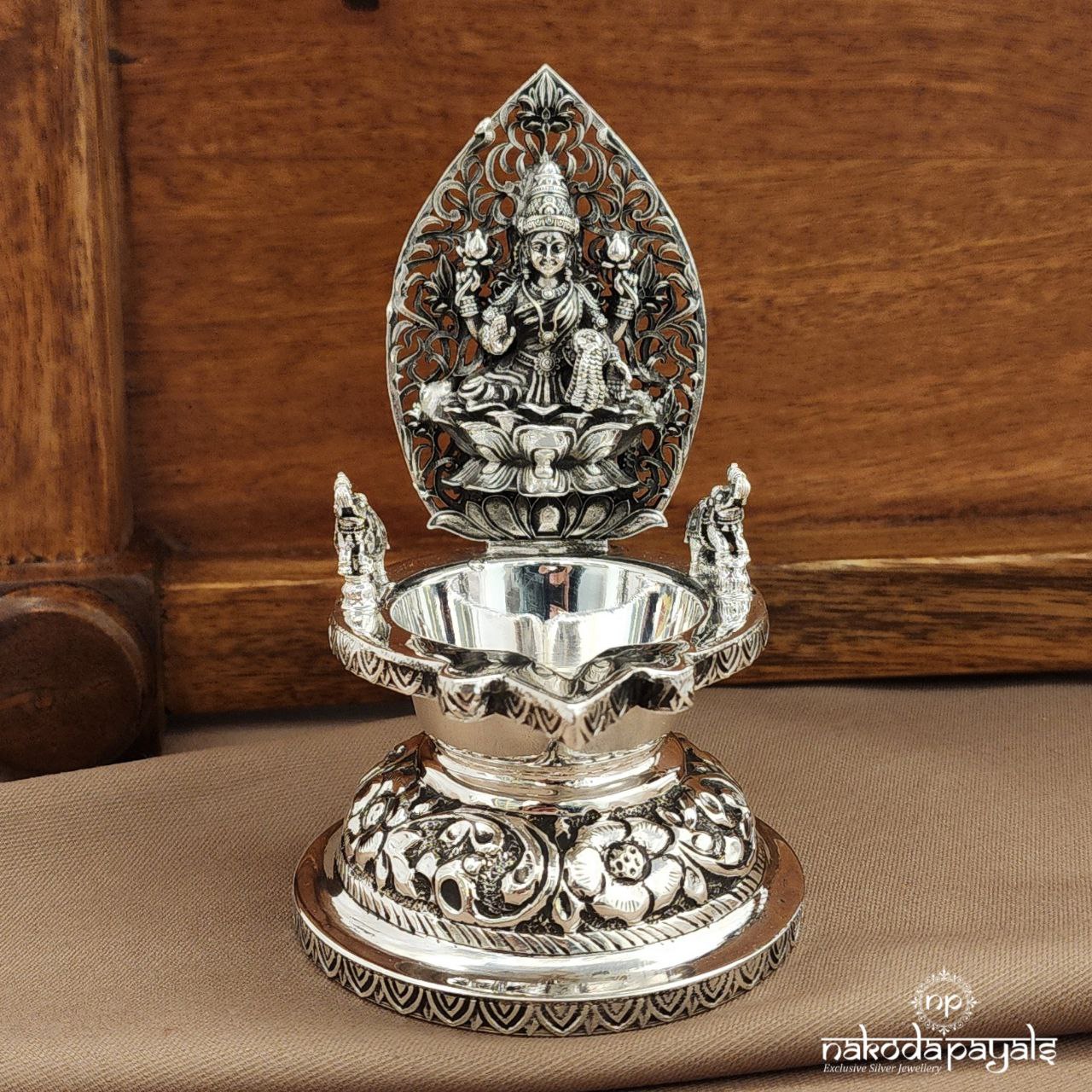 Lakshmi Kamakshi Deepam (Aa2510)